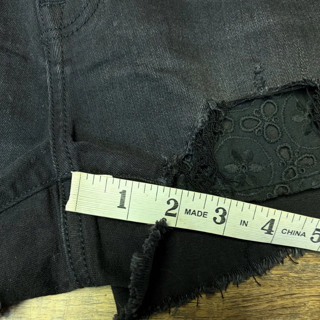 American Eagle Women’s 6 Hi Rise Shortie Shorts Black Jean Distressed Lace NEW - Image 10