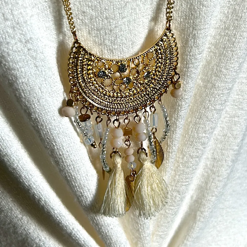 Women’s Boho Double Strand Mixed Bead Fringe Tassel Gold Tone Medallion Necklace - Image 4