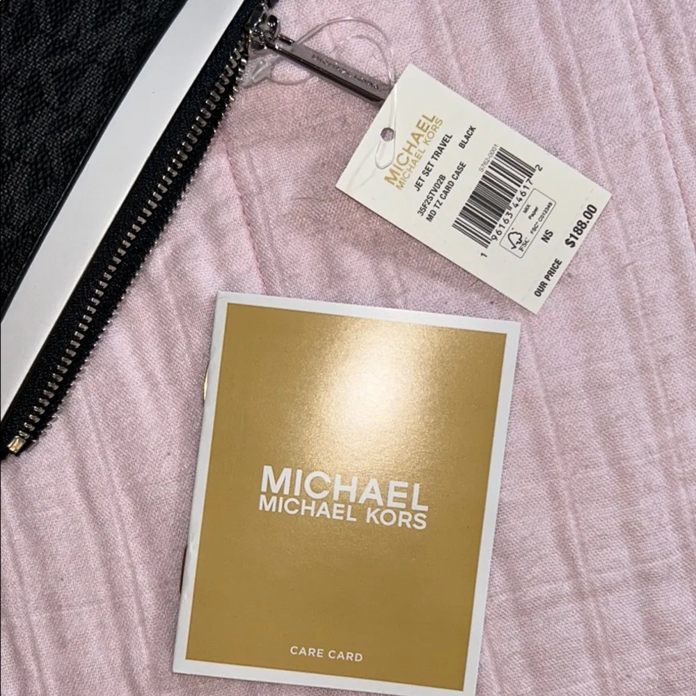 NWT Michael Kors Jet Set Travel Black Card Holder - Image 4