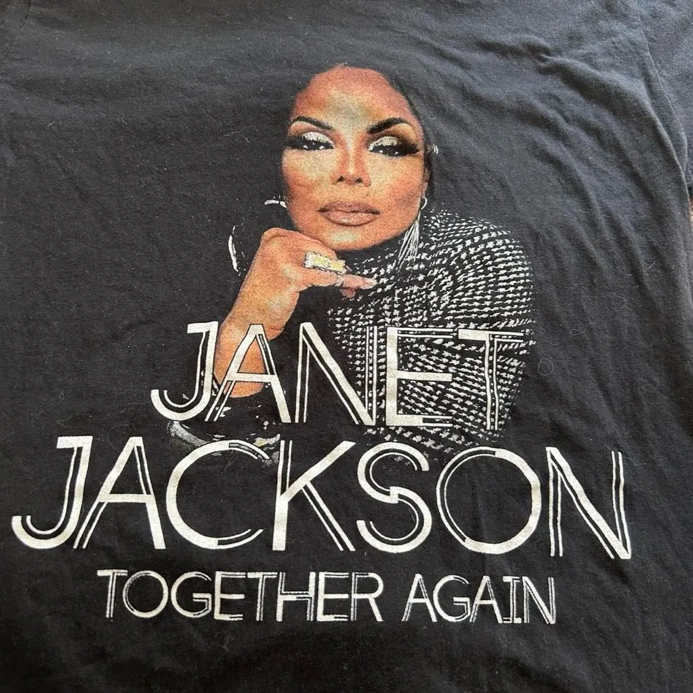 🔥 Janet Jackson & Ludacris Tour T-Shirt - Size M 🔥 - Image 2