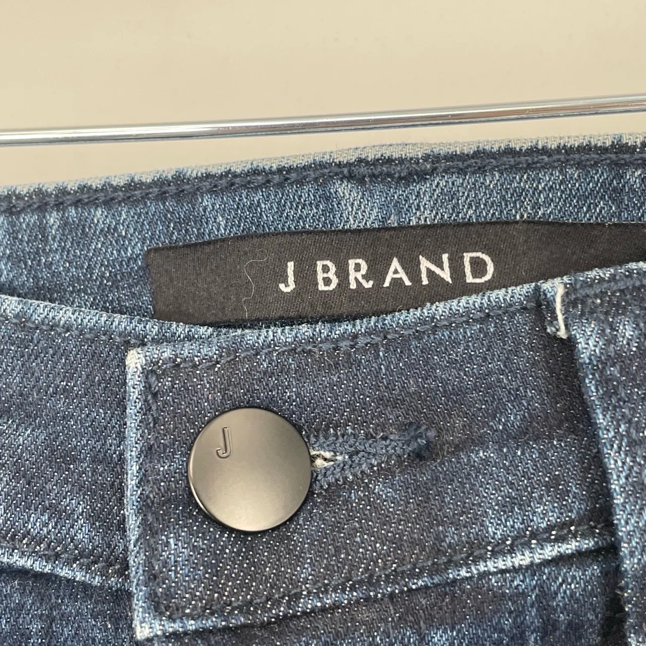 J Brand Women's Medium Wash Mid Rise Five Pocket Skinny Fit Jeans‎ Size 23 - Image 6