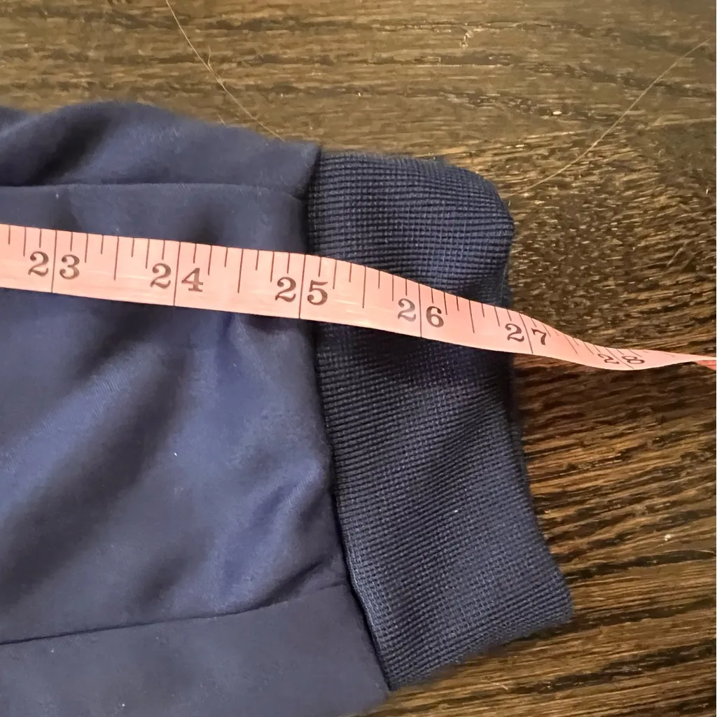 Nike women’s Navy Sweats/ Joggers Size Small - Image 8