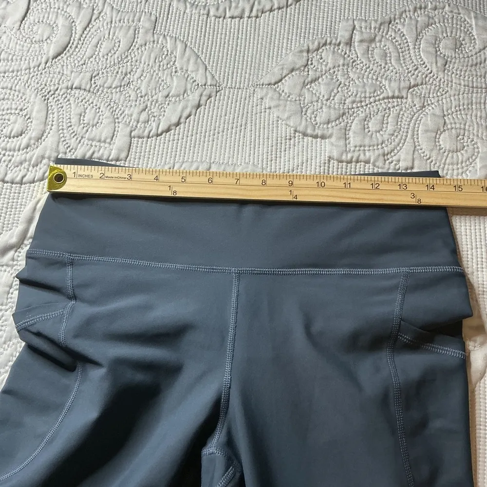 Old Navy Black Leggings Comfortable Stretch Fit - Image 9