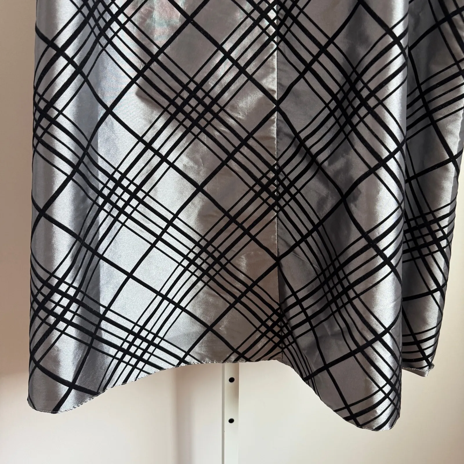 Victor Costa Silver Maxi Skirt Size 10 Plaid Pattern Evening Party‎ - Image 9
