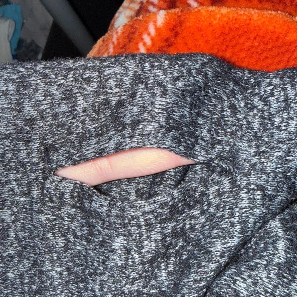 Women’s athleta charcoal gray lightweight long sleeve active top rn 54023 medium - Image 6