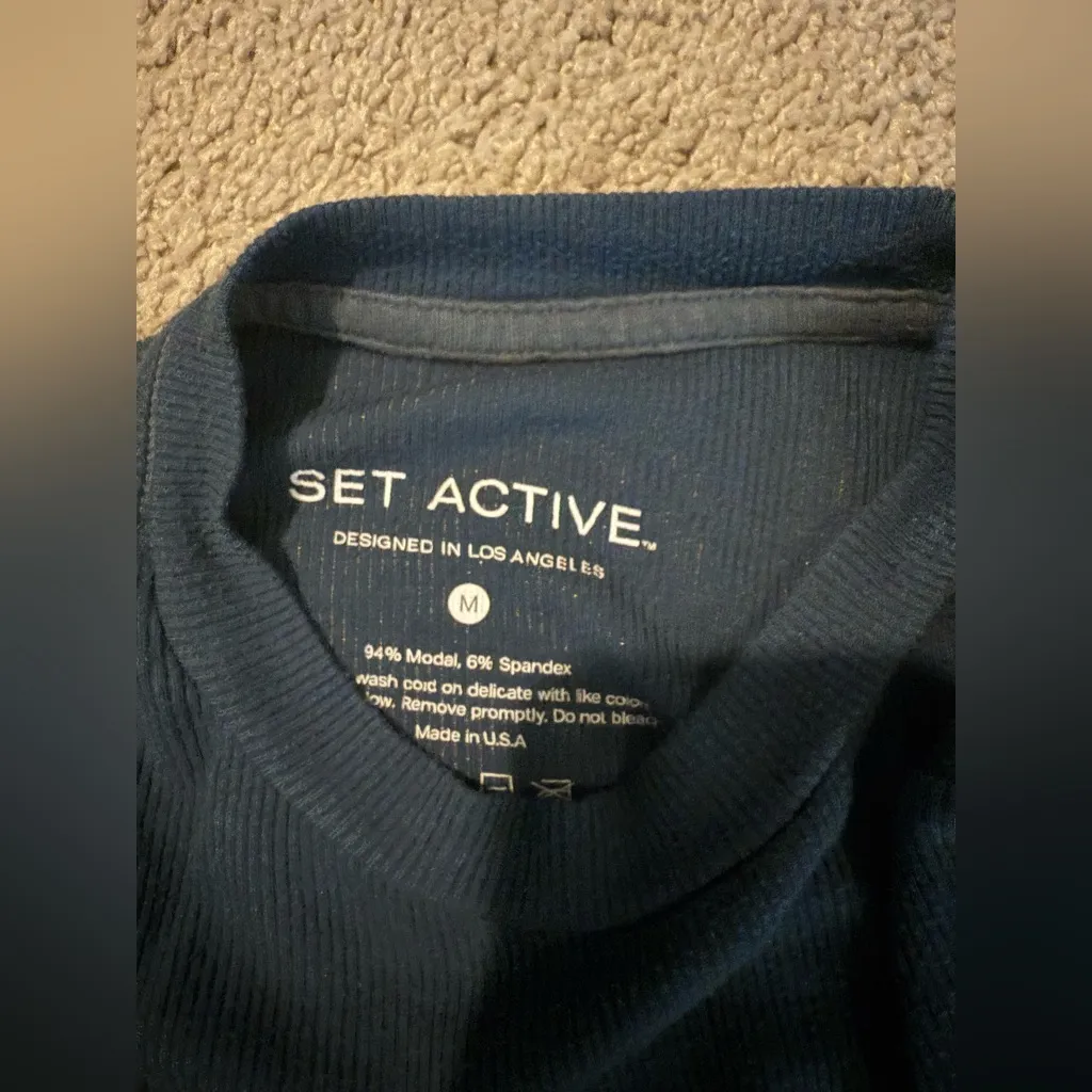 Set Active heavyweight sweat shorts AND shirt - Image 2