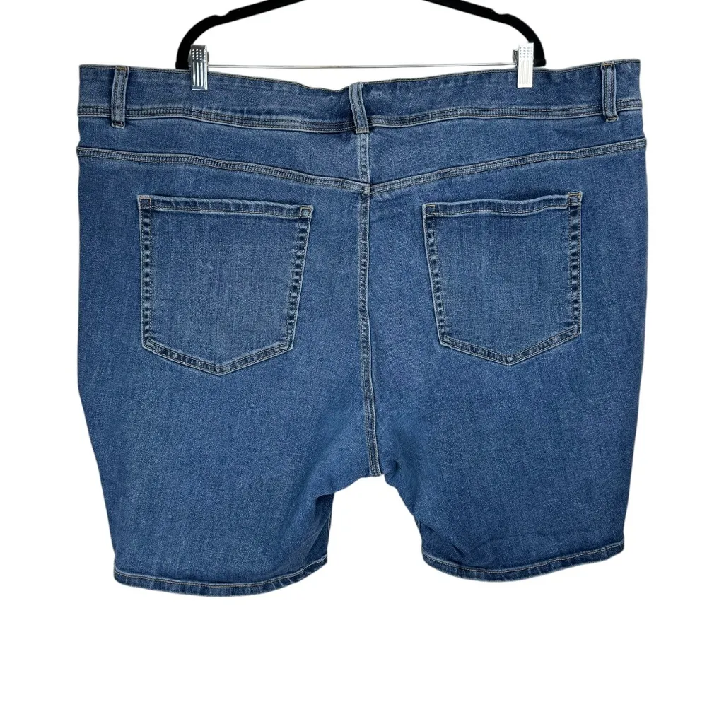 Lane Bryant Tighter Tummy High Rise Bermuda Jean Shorts Sz 28 Medium Wash - Image 3