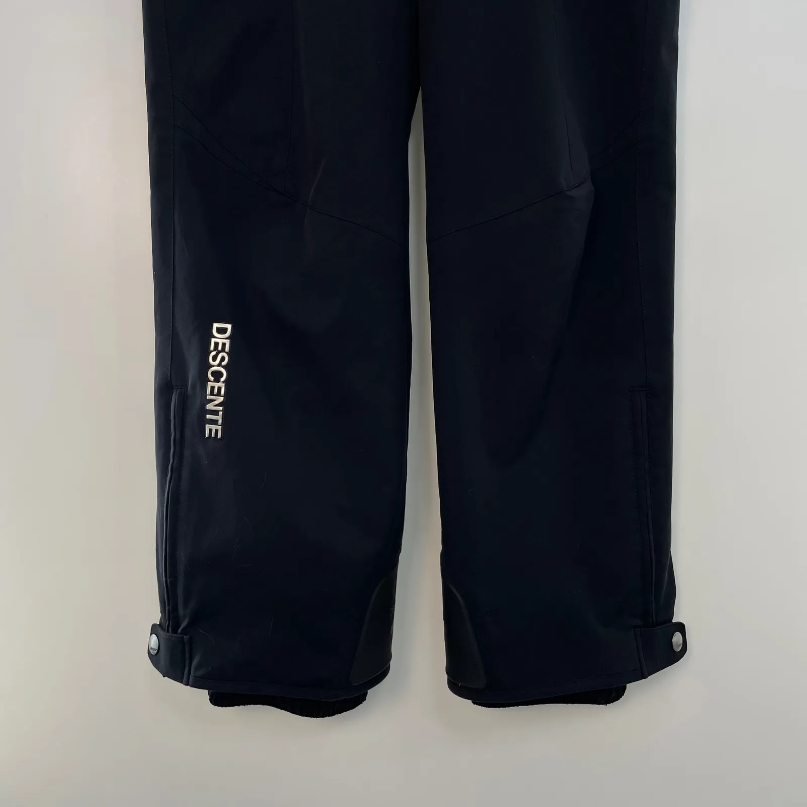 Descente Men's Black Adjustable Waist Zip Pockets Winter Gear Ski Snow Pants Size undefined - Image 4