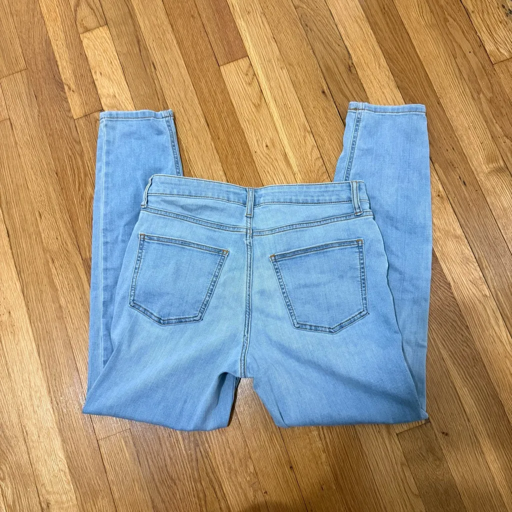 Lauren Conrad LC Womens Size 10 Light Blue Denim Mid Rise Skinny Jeans 30” Waist - Image 4