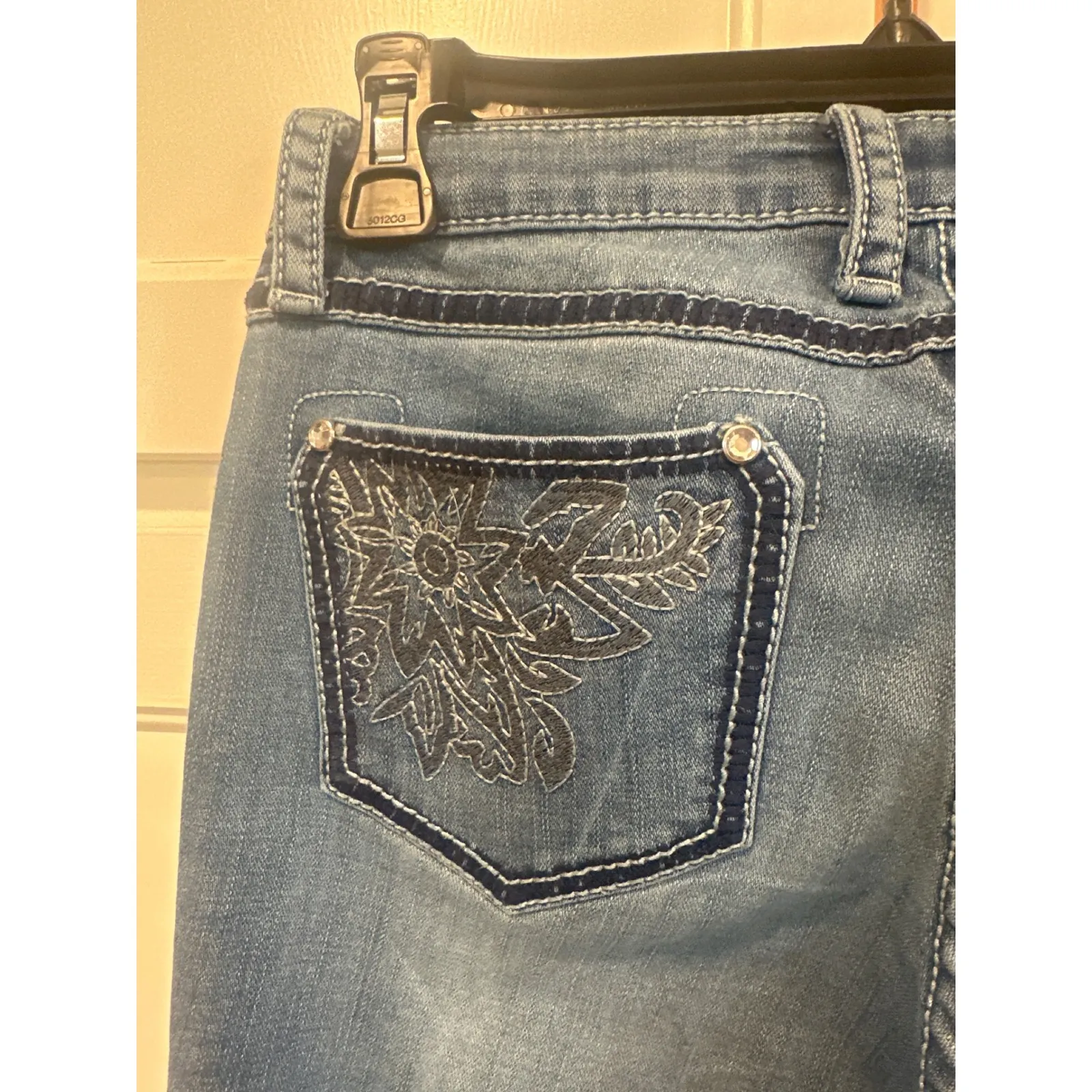 Western rock Wrangler Blue Low Rise Bootcut Jeans casual 26x32 cowgirl Size 26 - Image 8