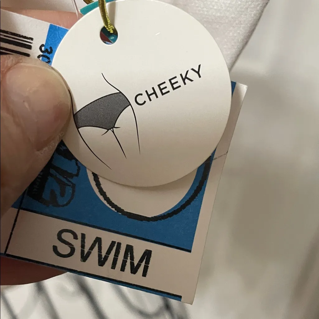 Chic Zebra Print Tank Top in Red and White Size undefined - Image 9