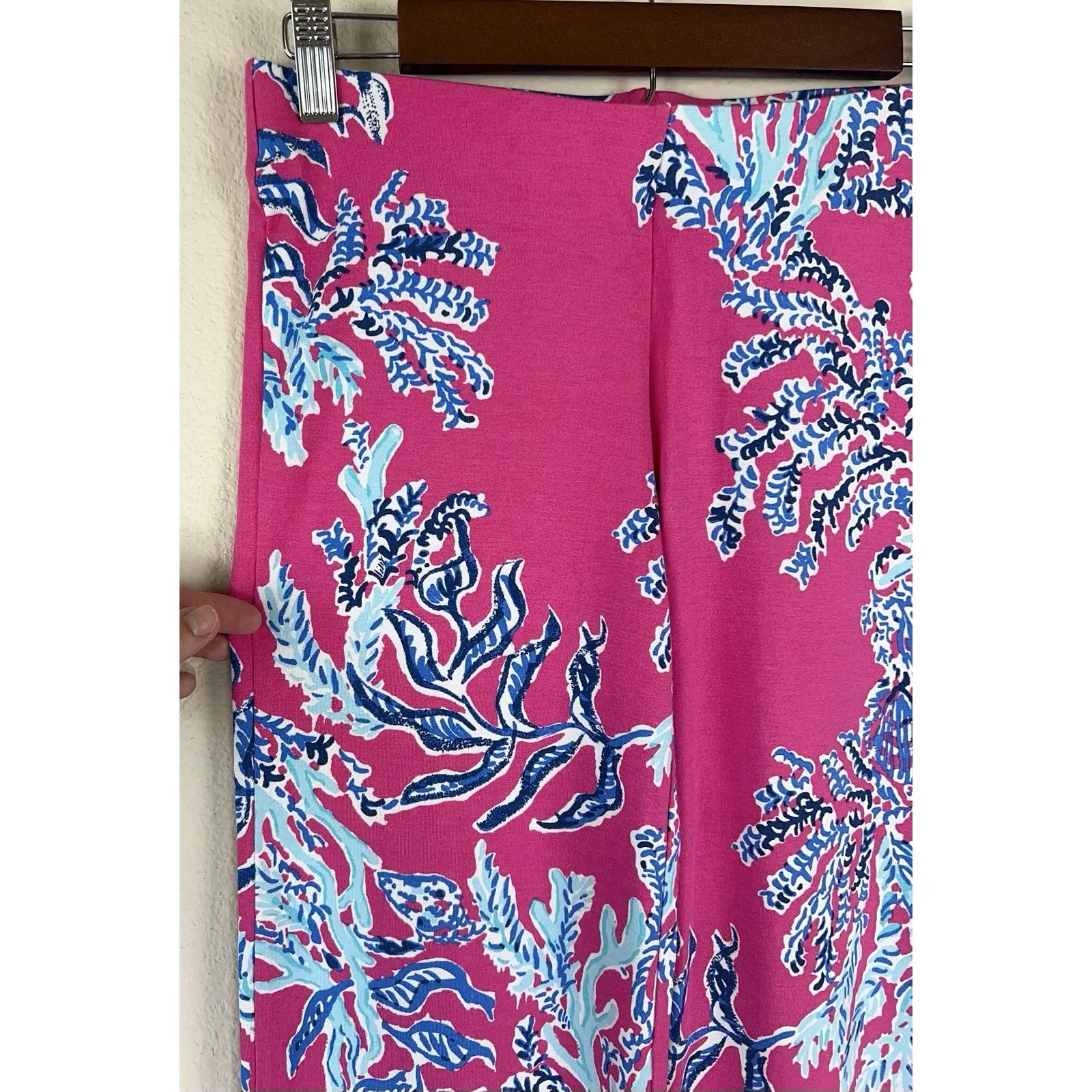 Lilly Pulitzer XS  Tropical Resort Coral Print Coastal Wide Leg Pants Stretch - Image 5