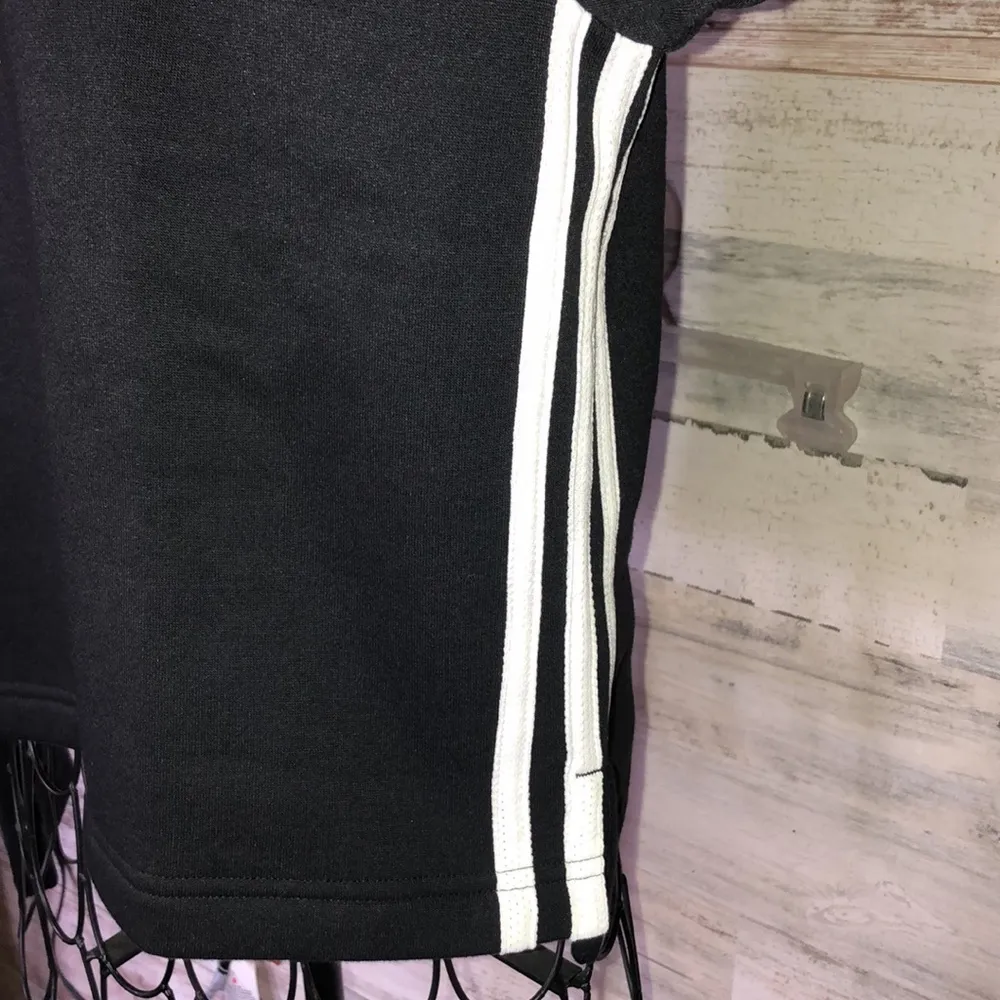 adidas Women's Primegreen Comfort Fleece Loose Cropped Black 3-Stripes T… - Image 6