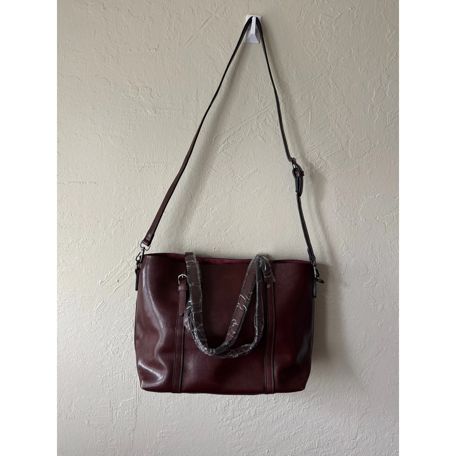 NWOT Elegant Faux Leather Tote with Removable Long Strap in Chocolate Brown - Image 4