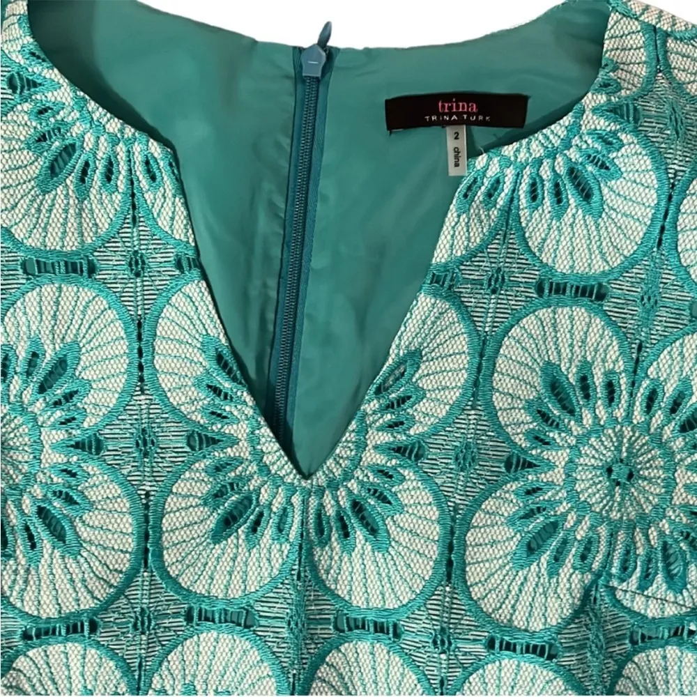 Trina Turk Aqua Doran Ruffle Sleeve Floral Eyelet Overlay Tunic Dress sz 2 - Image 6
