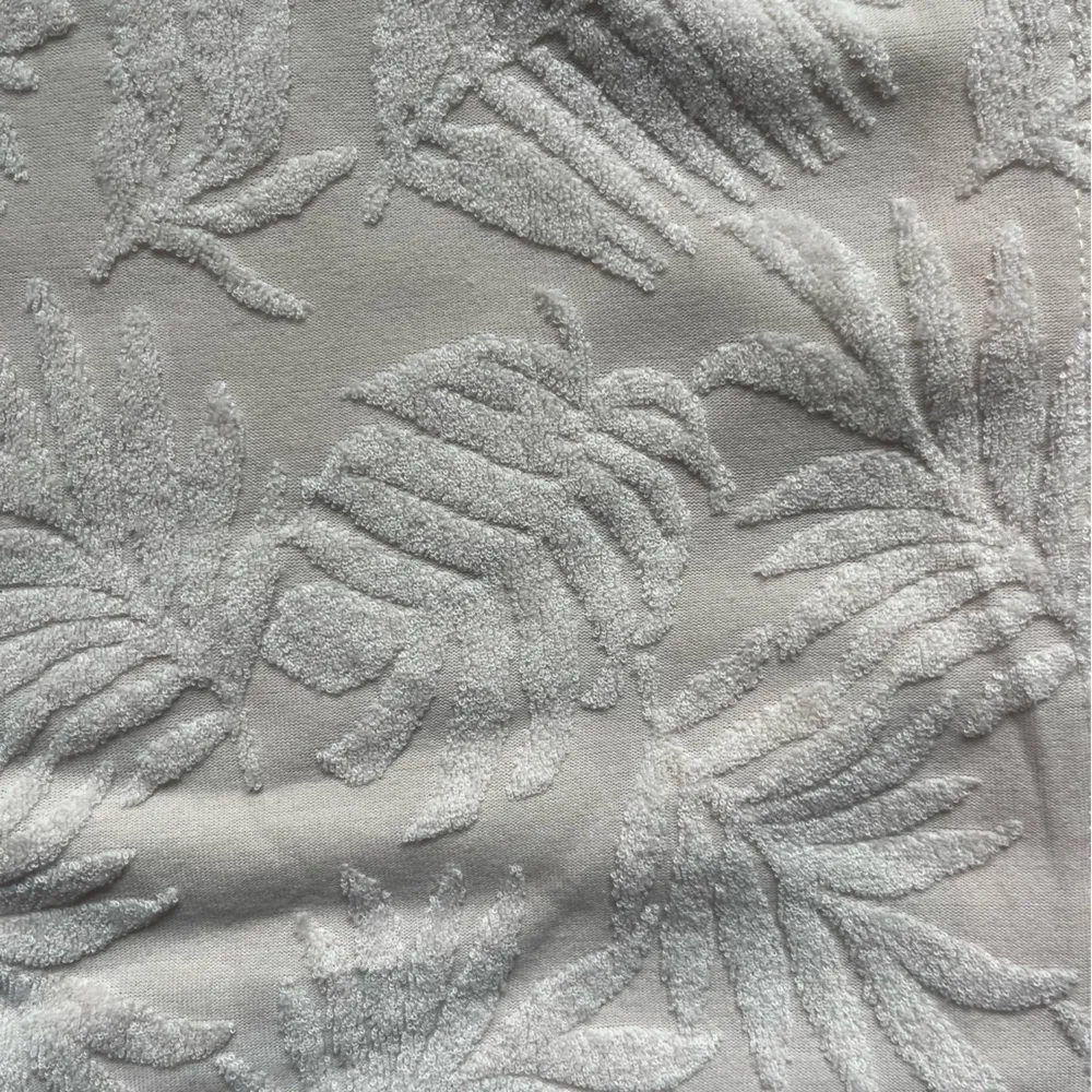 NEW Avec Les Filles Casual Short Sleeve Button Up Cream Subtle Palm Top Size S - Image 5