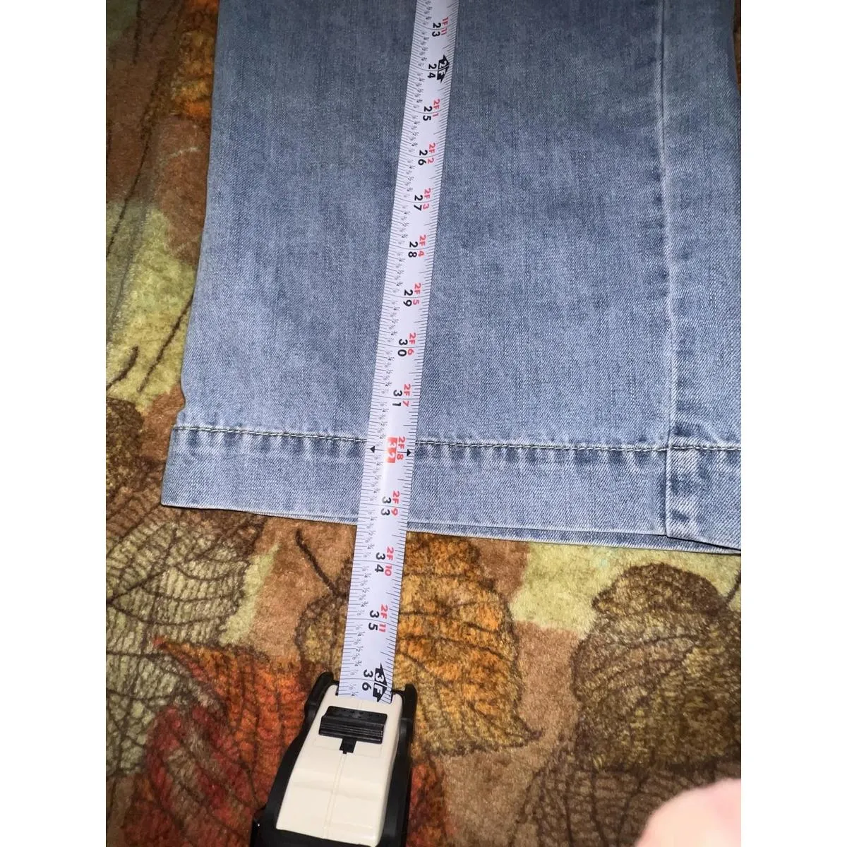 Gianni Bini Catie Light Wash Button Fly Wide Leg Jeans Size S Cropped Frayed Hem - Image 7