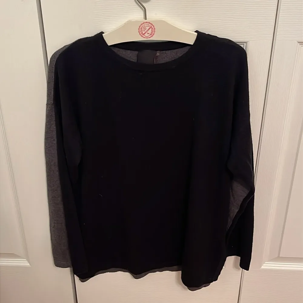 Heather by Bordeaux Black and Gray Wool Blend Sweater - Image 2