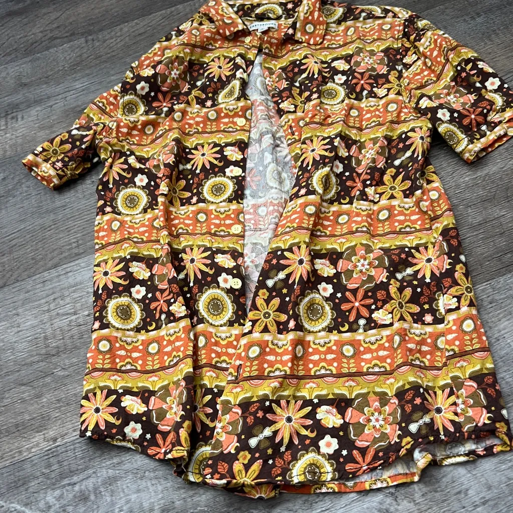Earthbound Floral Patterned Short Sleeve Shirt - Image 6