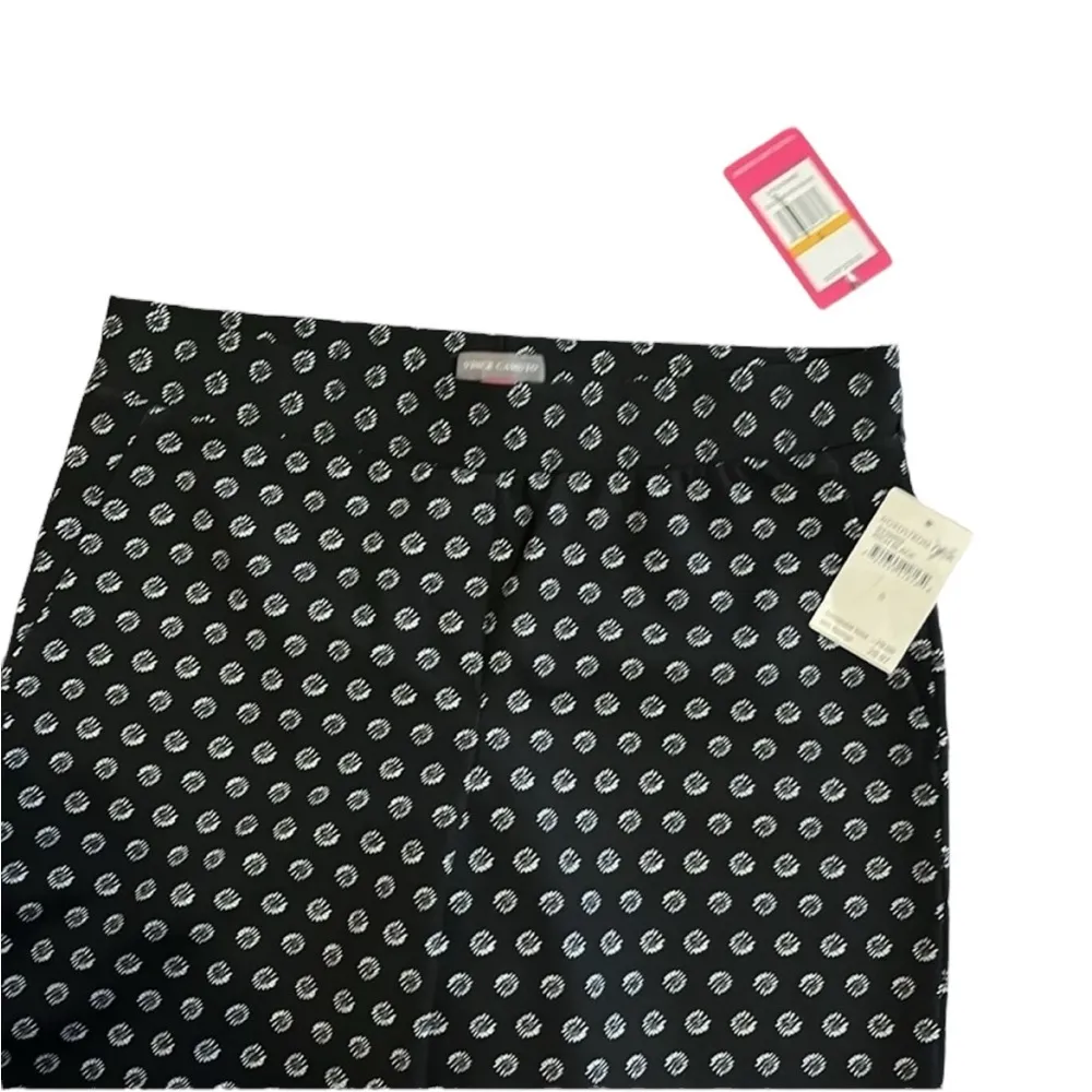 Vince Camuto Black and White Floral Polka Dot Leggings - Image 3