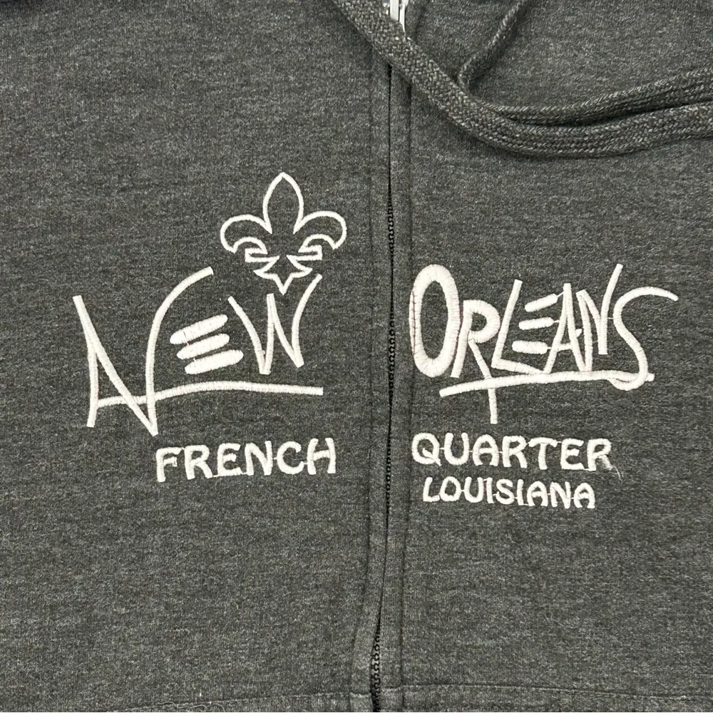 NOLA New Orleans French Quarter Louisiana Gray Full Zip Hoodie Sweatshirt Size S - Image 2