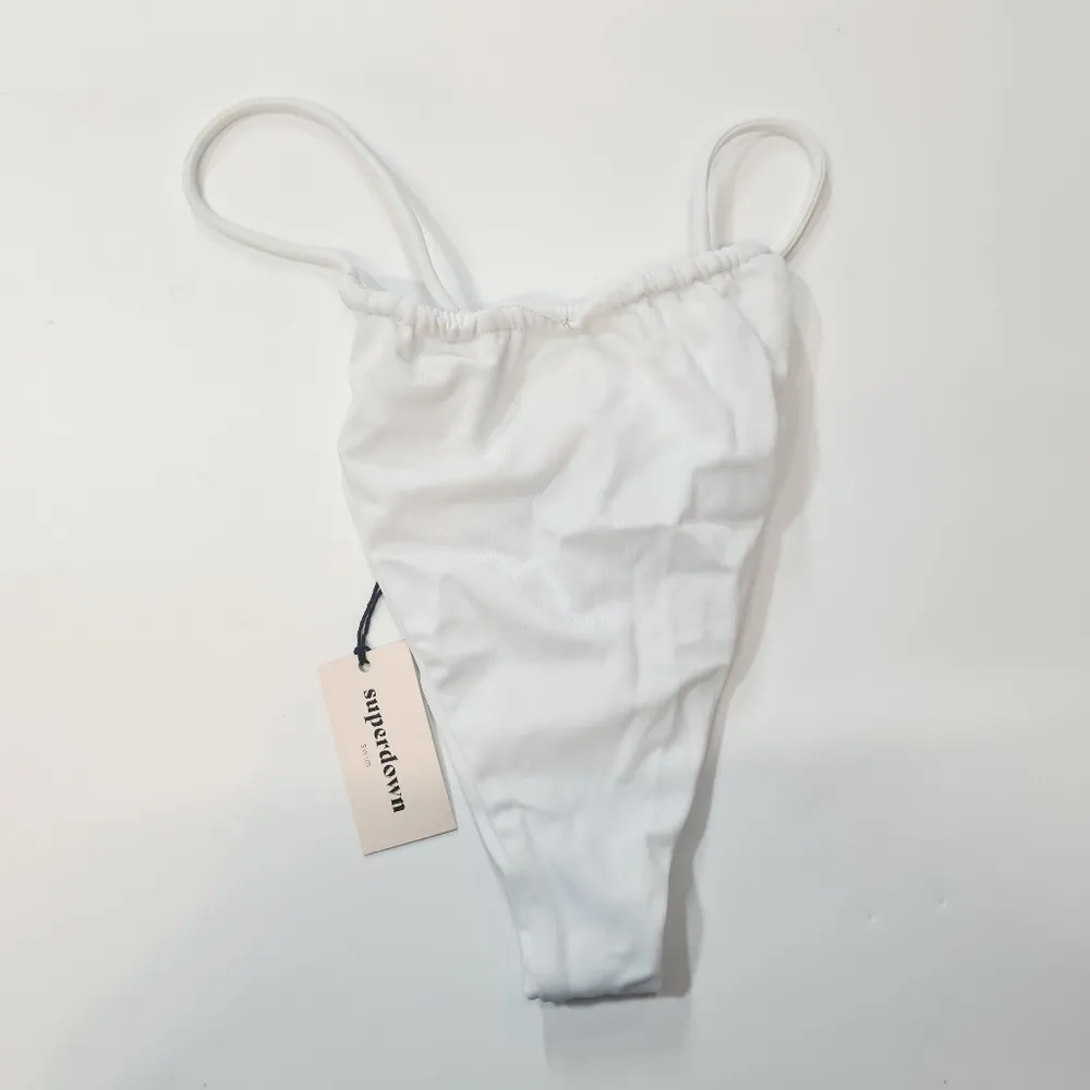 superdown  Raquel String Bikini Bottom in White - Image 6