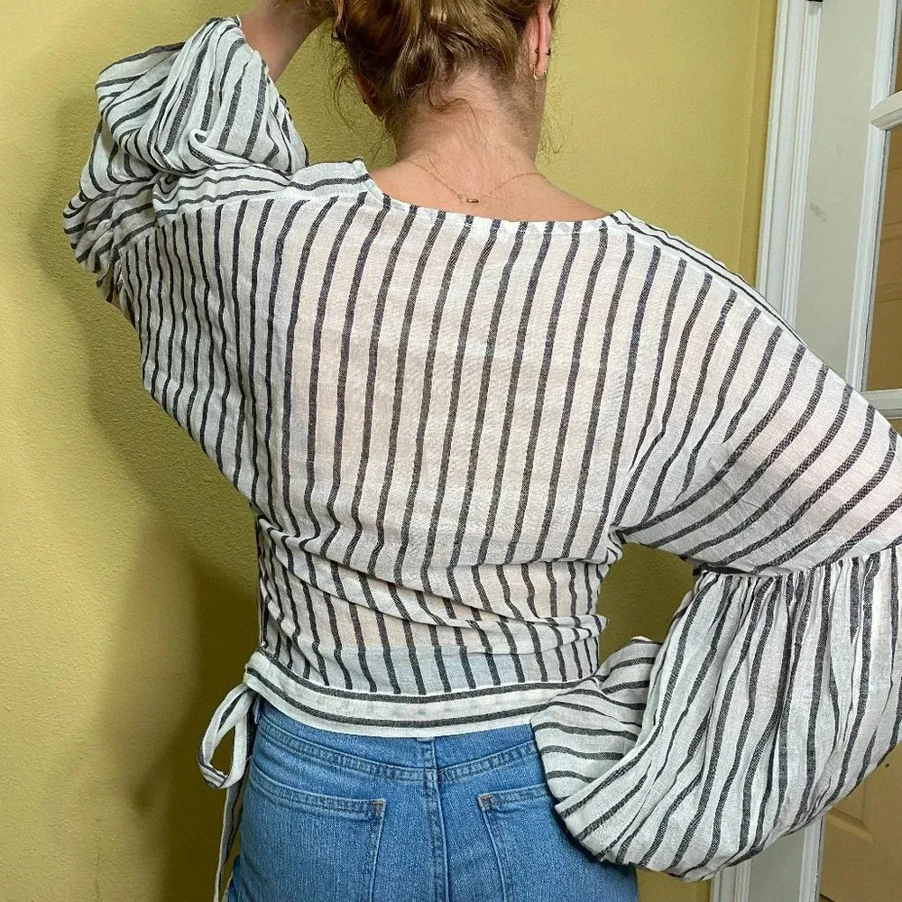 EN CREME boutique Embroidered Wrap Crop Top with Balloon Sleeves - large - Image 3