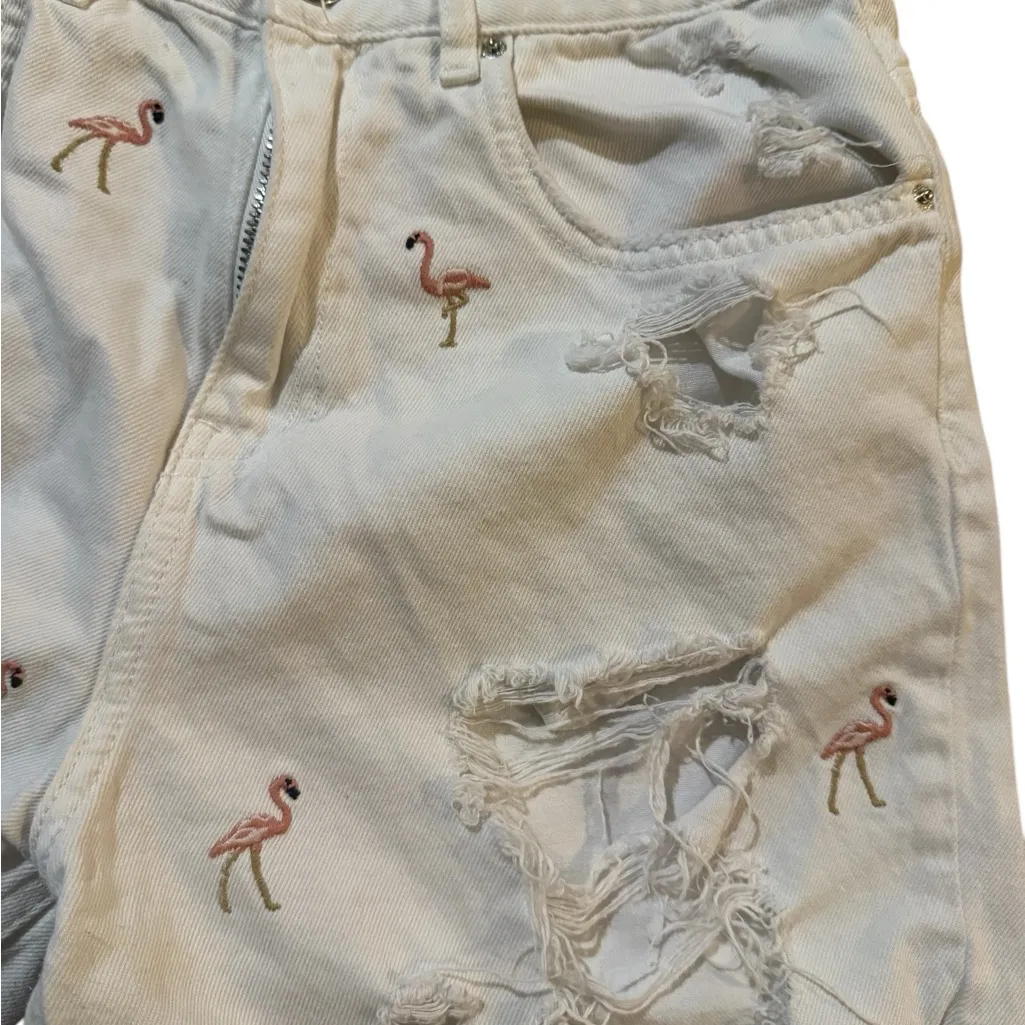 Zara Basic off white short jeans with flamingo size 4 - Image 6