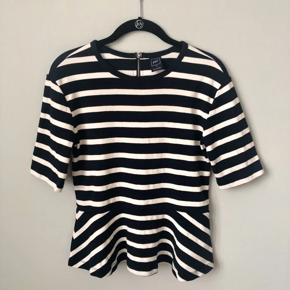 Gap 💈 EUC Striped Peplum Top - Image 3