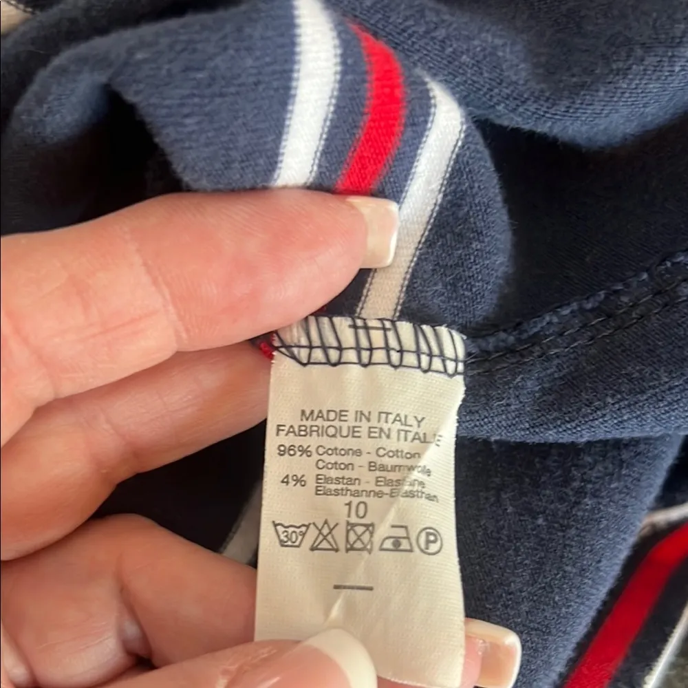 Brandy Melville Blue and Red Crewneck Sweater - Image 4