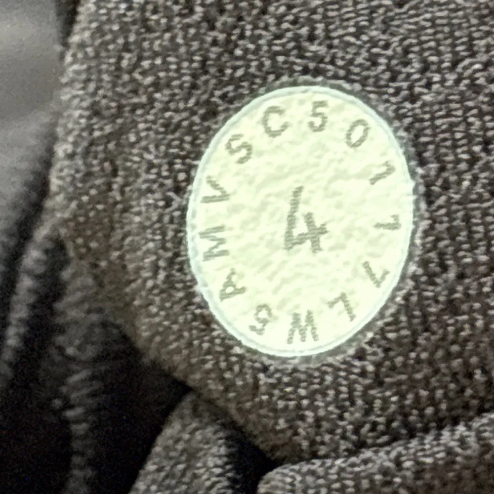 LULULEMON  Invigorate 7/8 Tight
Chakra Print Alpine White Black / Black Sz 4🧡 - Image 12