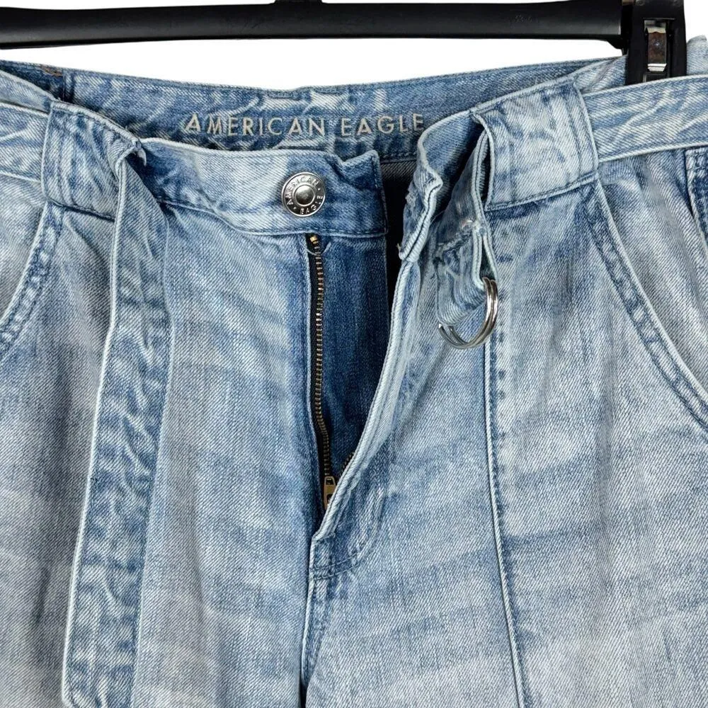American Eagle SZ 8 Wide Leg Jeans Chewed Hems Belted Seamed Hi-Rise Light Wash - Image 8