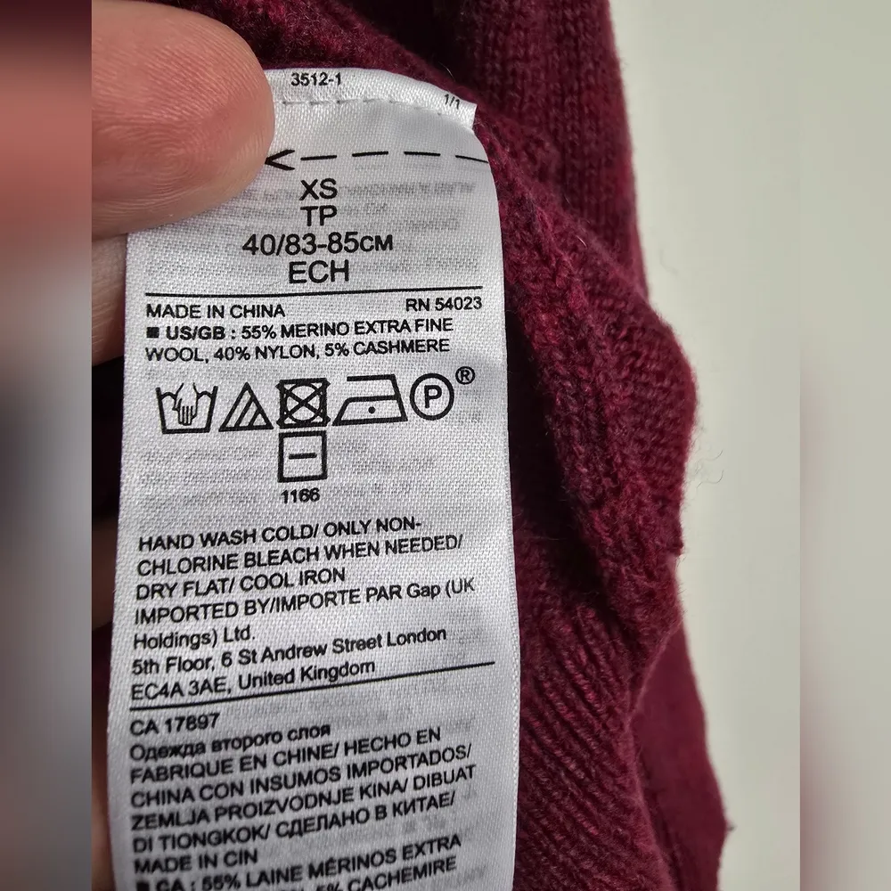 Banana Republic Maroon Burgundy Cashmere sweater Off Shoulder Ruffle - Image 3