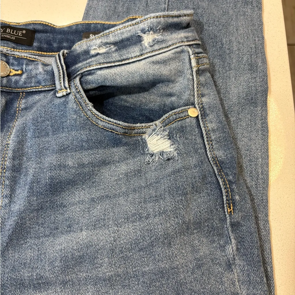 Judy Blue denim distressed slim fit jeans size 11/30 - Image 4