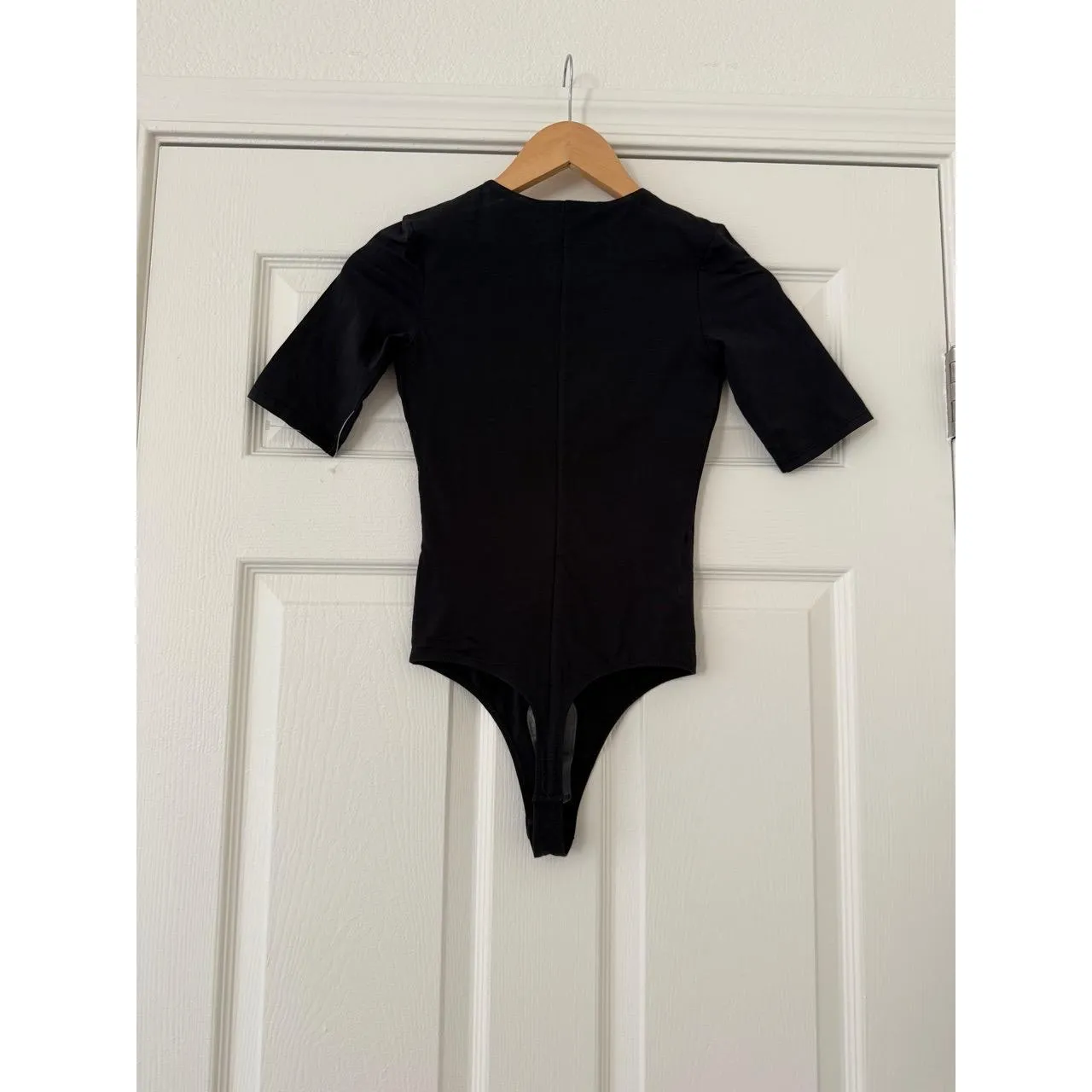 NWT Everlane The Short Sleeve Crew Neck Bodysuit XS - Image 2