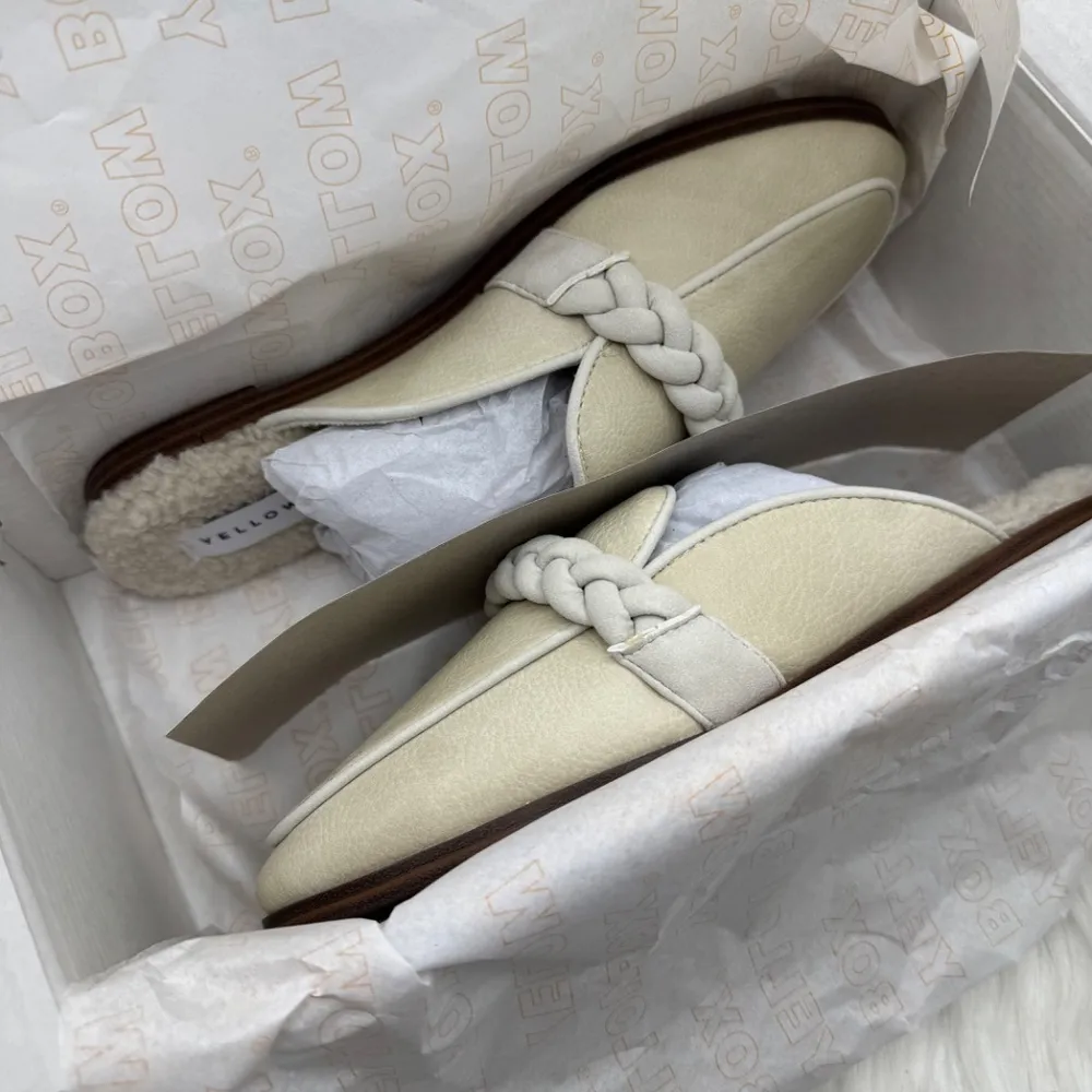 YELLOW BOX Bliss Lined Mules size 7.5M - Image 4