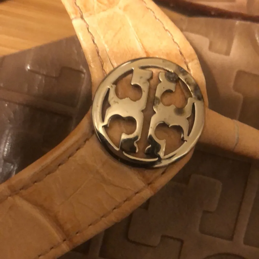 Tory Burch Thora Women’s Size 10M Sandals - Image 4