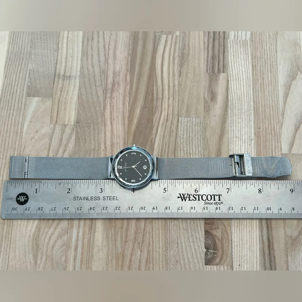 Skagen Denmark Ladies Watch Sparkling Crystals on Black Dial Stainless Bracelet - Image 13