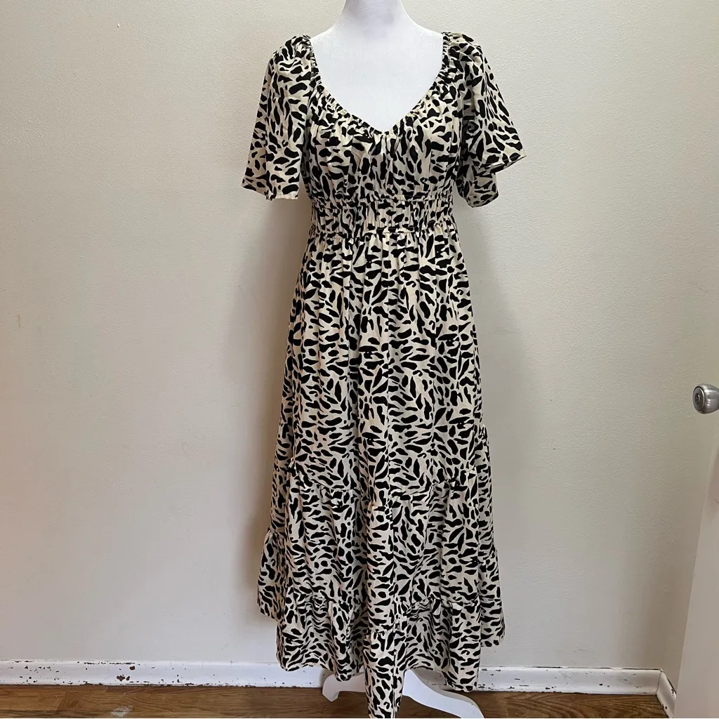 Blush Black & Cream animal print Maxi Dress V neck elastic waist shorts sleeves - Image 2