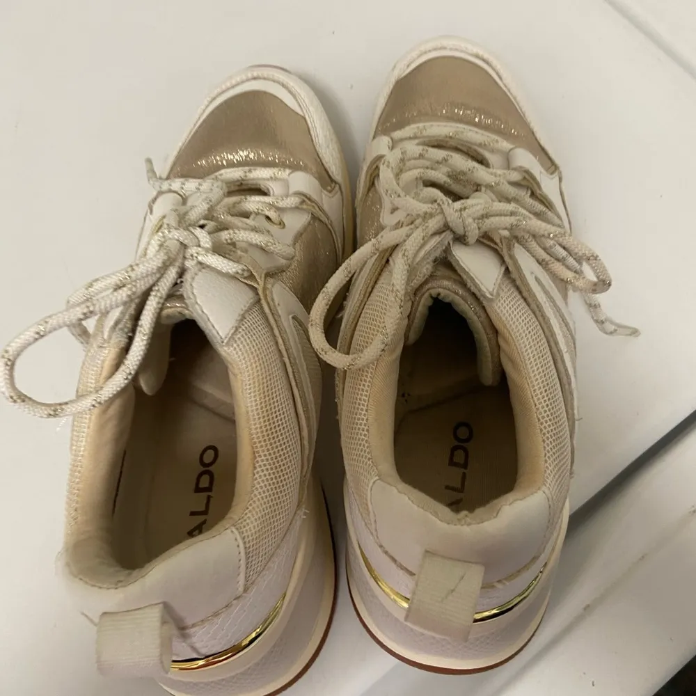 Aldo Vany gold and white tennis shoes women’s size 7.5 in great shape - Image 6