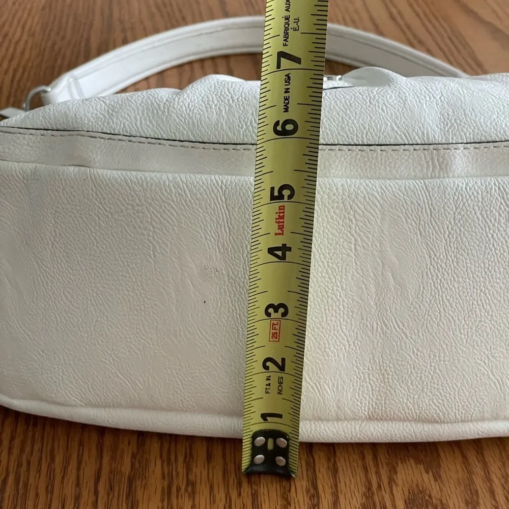 Simply Vera Wang Vintage Hobo Bag Color White Classic Y2K 90s - Image 7