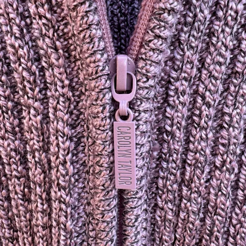 Carolyn Taylor Chunk Ribbed Knit Zip Up Cardigan - Image 3