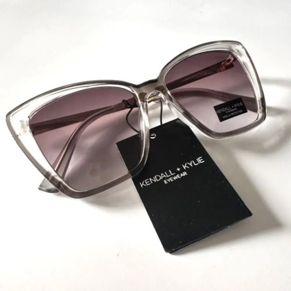 NWT Kendall+Kylie Charlotte Womens Cat Eye Polarized Sunglasses‎ Gray Crystal - Image 2