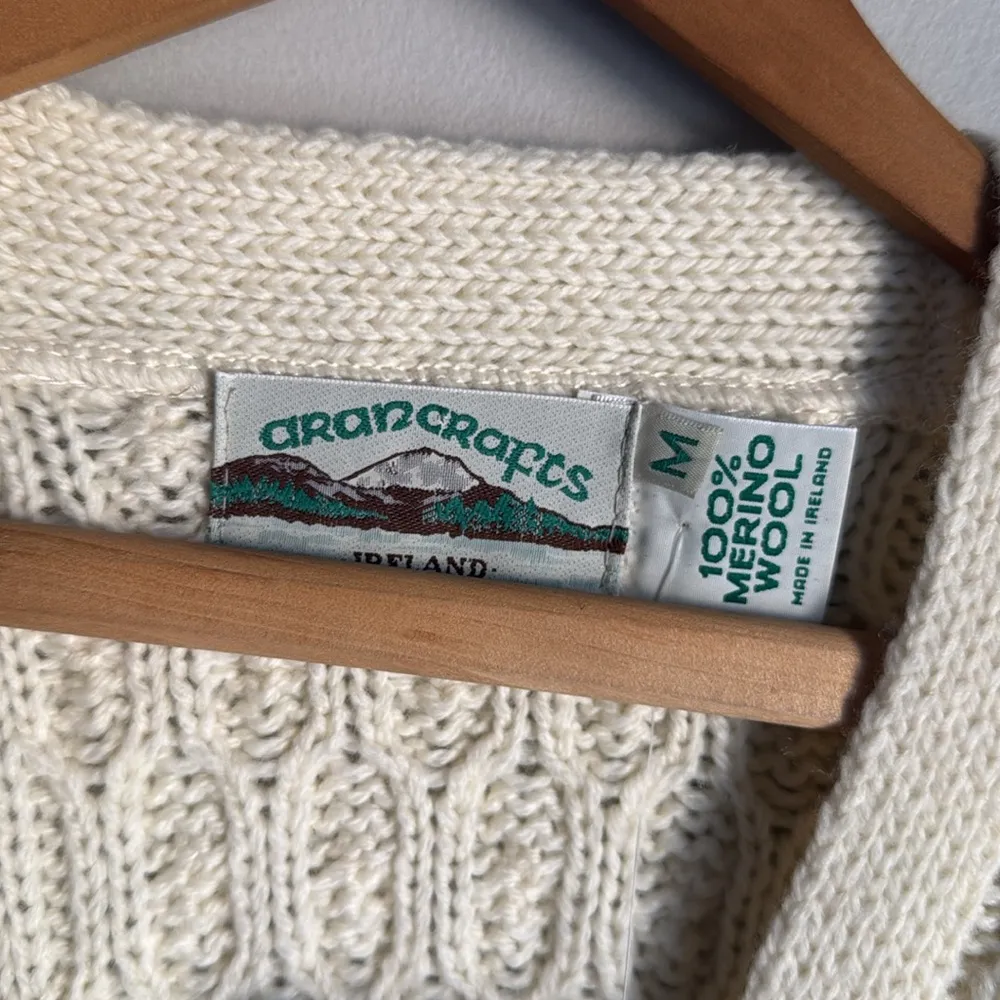 NEW Aran Crafts merino wool cable knit cardigan Size Medium - Image 7