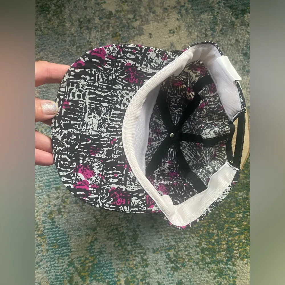 Vintage Las Vegas paint splatter snap back trucker hat, OS Multiple - Image 3