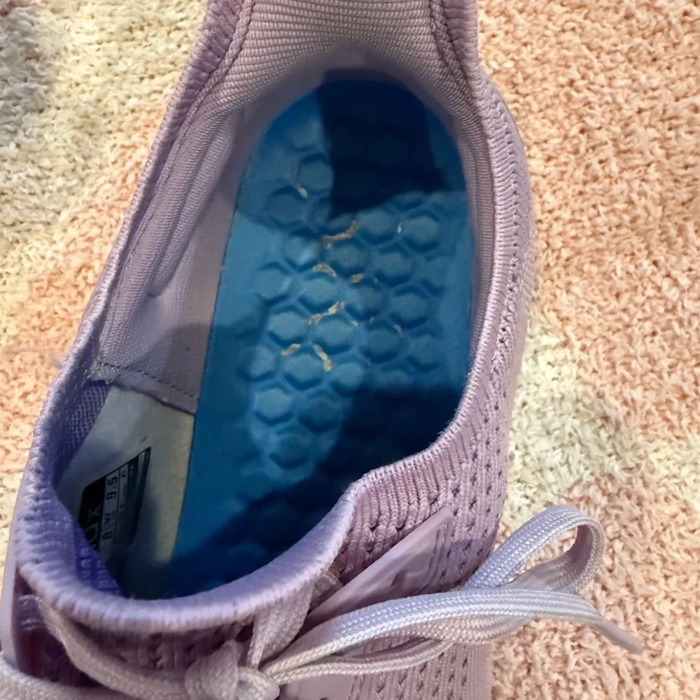 Lux Purple Sneakers Lightweight Breathable Design Size 9.5 - Image 4