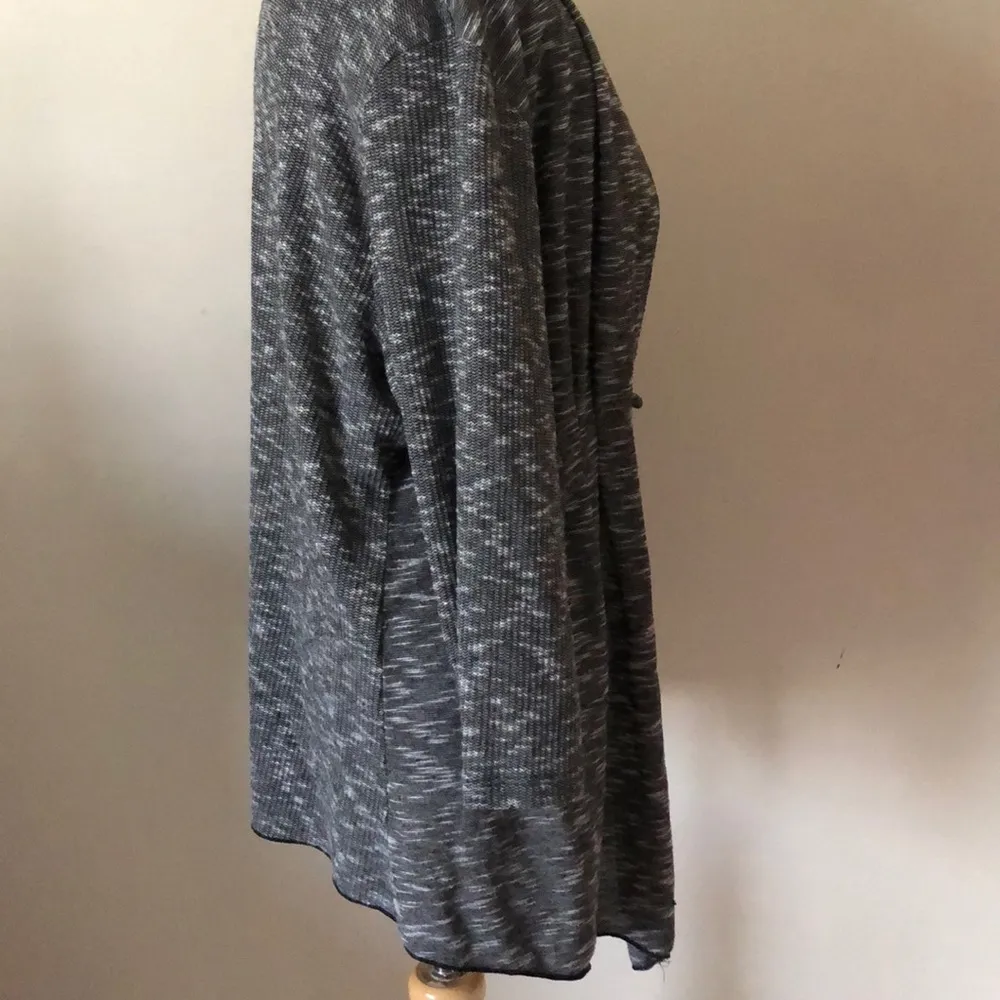 West Open Front knit top sweater w/tie knit top tunic black medium - Image 3