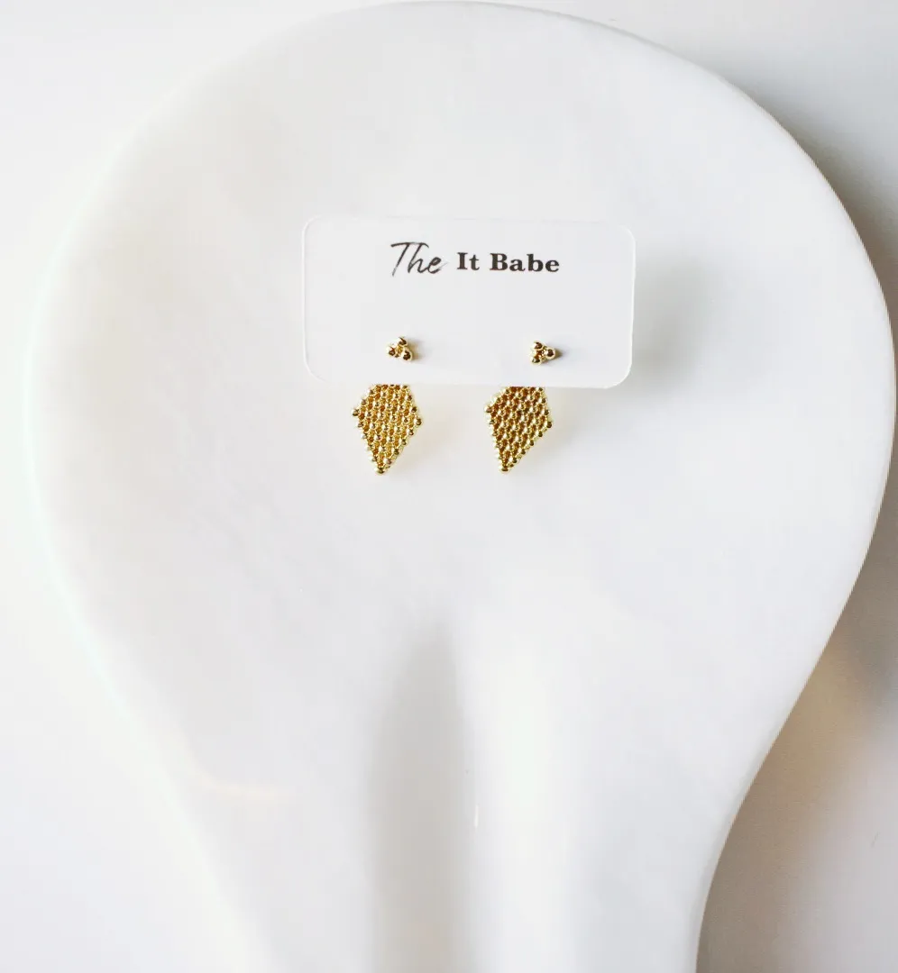 geometric gold Stud Earrings - Image 3