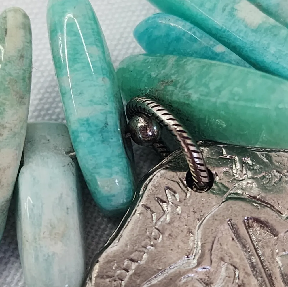 Unique Vintage Handcrafted Stone Necklace with Silver Coin Green - Image 7