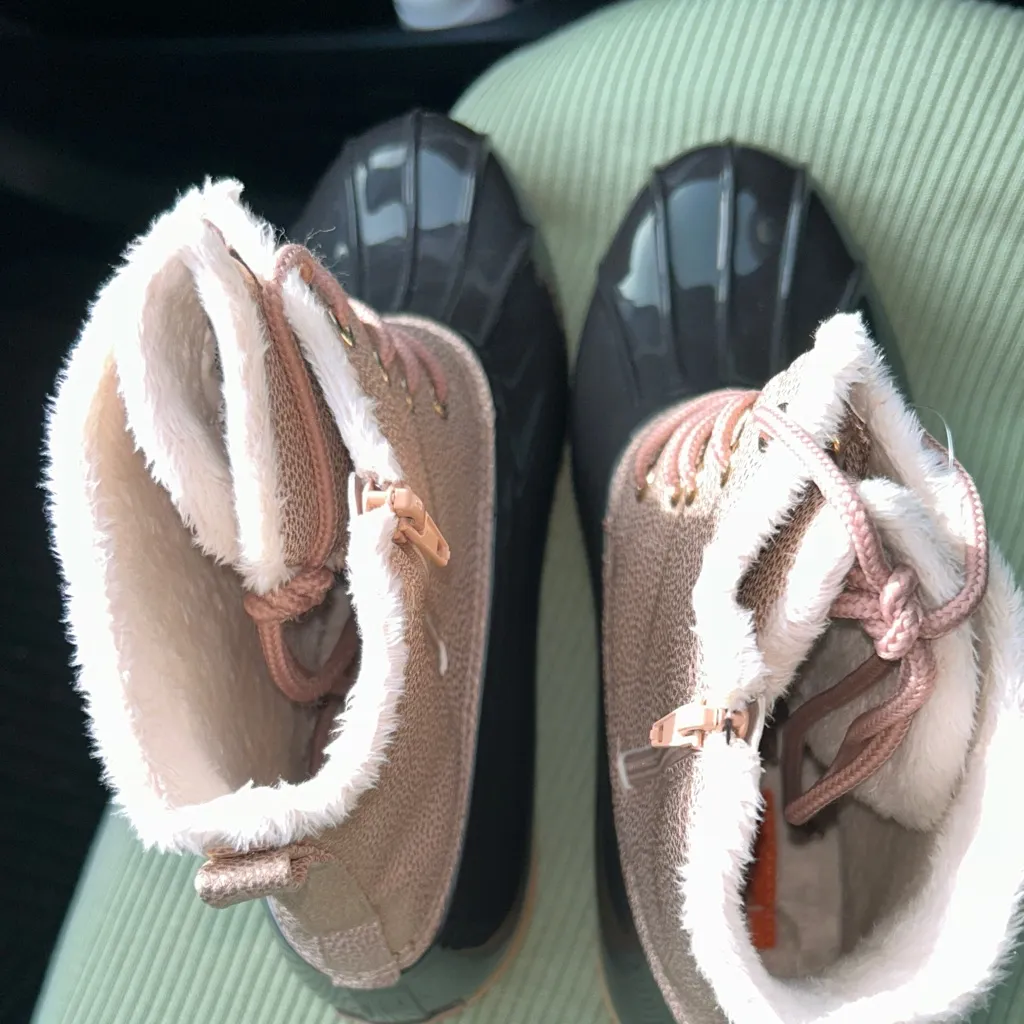 Sporto Women's Lace Up Boots - Black and Metallic Rose Gold - Image 4